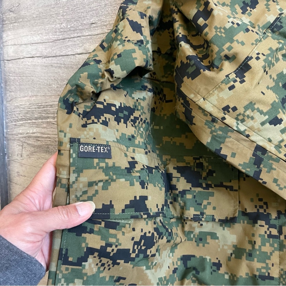USMC Apecs Gore Tex Digital Marpat Cold Weather Parka - Picture 2 of 8
